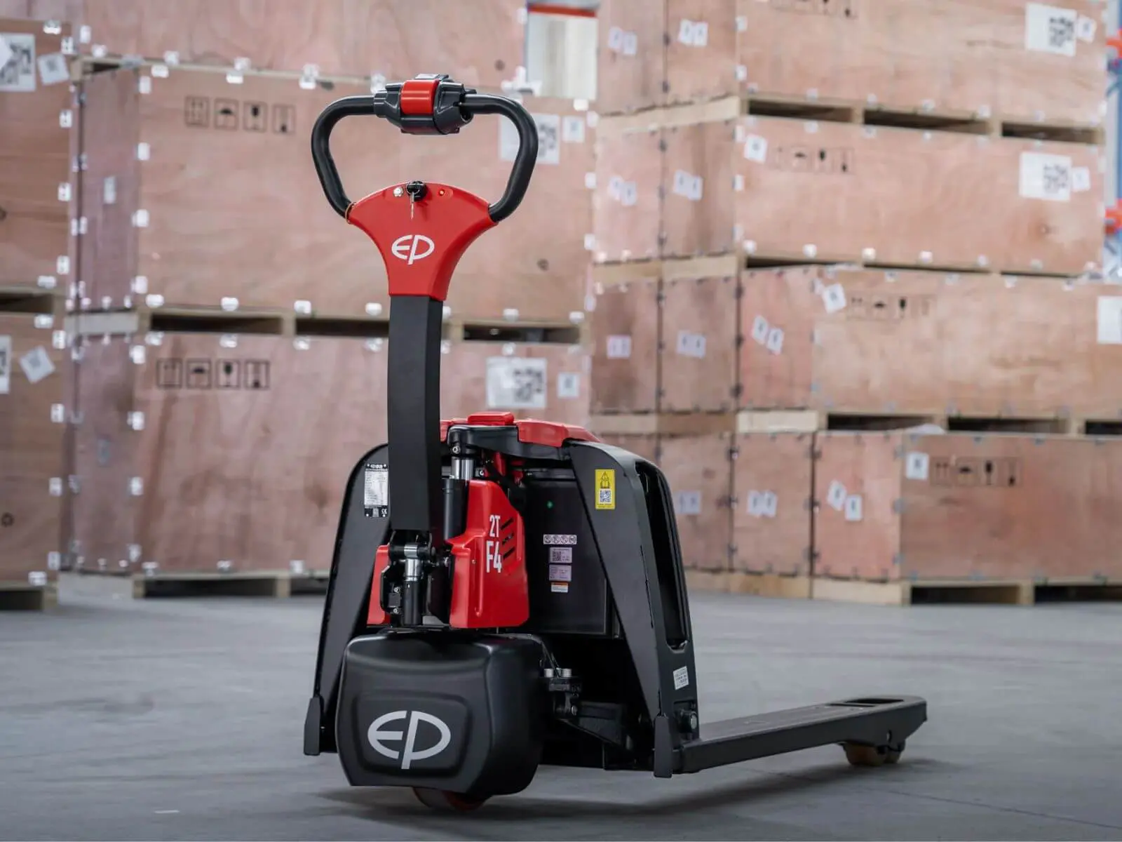 EP F4-201 Electric Pallet Truck Action-1