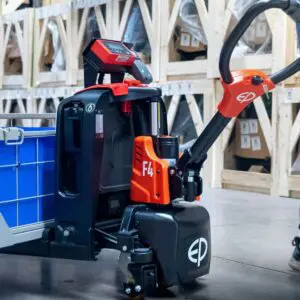 EP F4 Electric Pallet Truck with scale Action-2