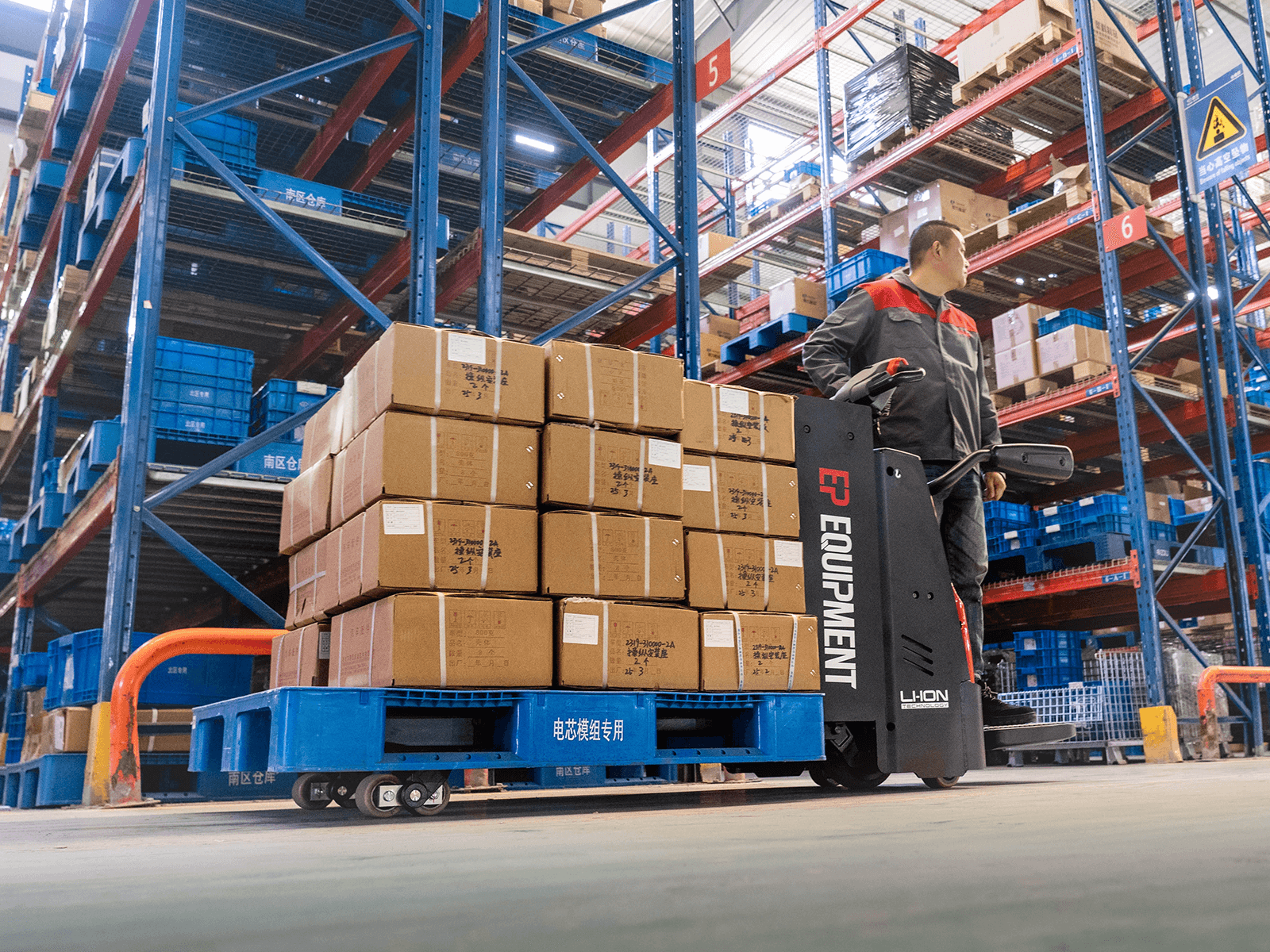 heavy-duty-ride-on-pallet-truck-2000kg-rpl201-1