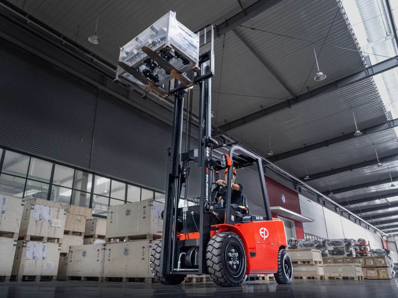 EP EFX4-301_353 Lithium Counterbalance Forklifts-2
