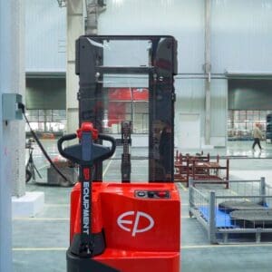 EP WSA161i Electric Pallet Stacker-3