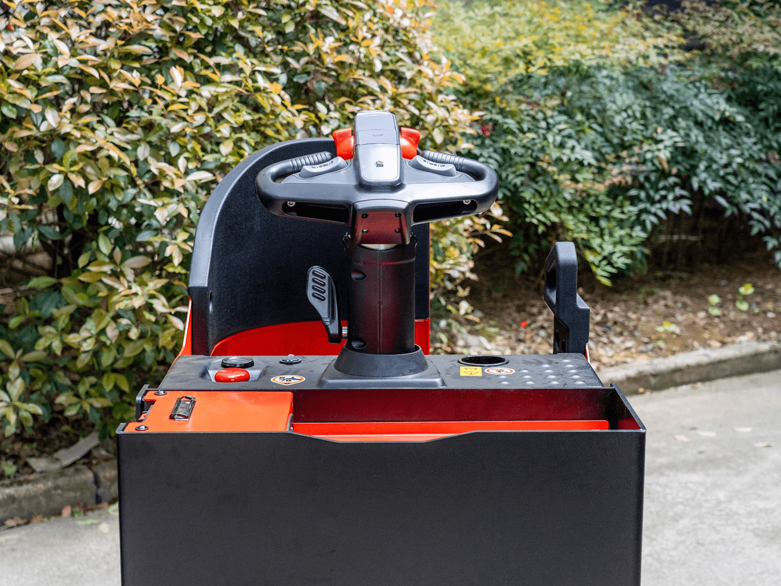 heavy-duty-ride-on-pallet-truck-2000kg-KPL201H-1