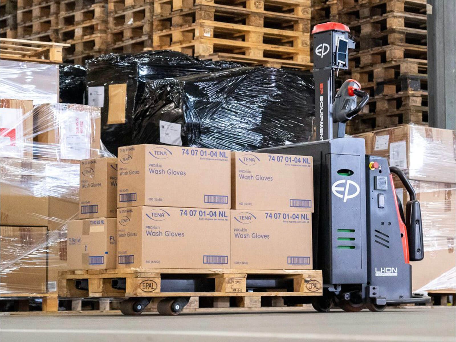 EXP20-automatic-pallet-truck-moving-materials